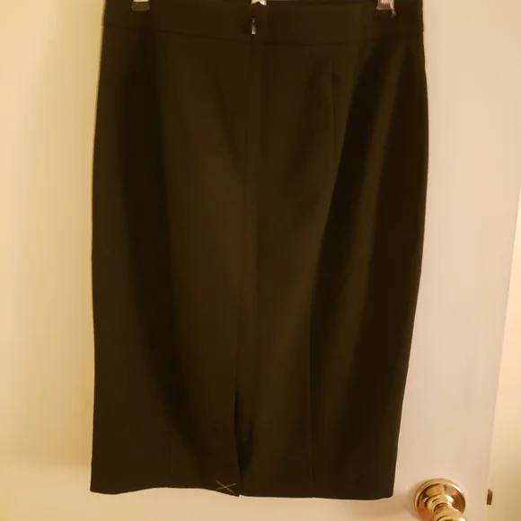 Ann Taylor Pencil Skirt BLK Size 2 - Picture 2 of 3